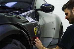 03-Arlon-Clear-Protection-Film---Ultra-Gloss-and-Gloss-Carbon---Ferrari-Purosangue---by-FunkeeFish-UK---HD_FR.jpg