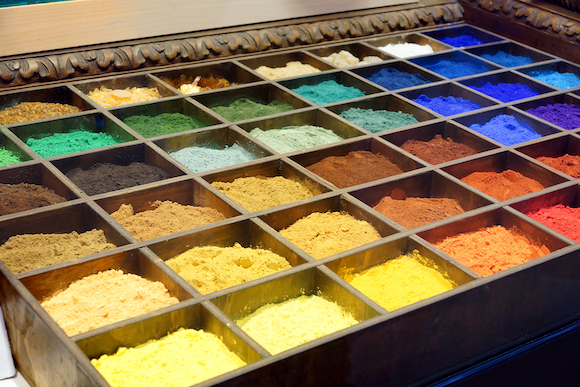Display of various pigments
