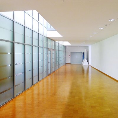 Adhésif décoratif Coala Frosted transparent satiné colle solvant permanent 1220 mm x 50 m
