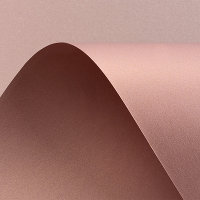 Papier Curious Metallics Nude 300g/m² 720mm x 1020mm Paquet de 100 feuilles