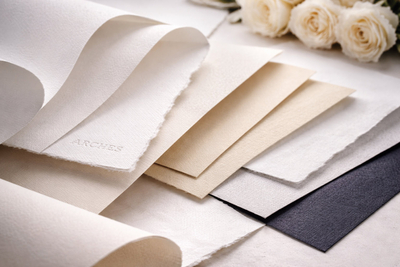 Découverte des papiers de prestige Arches, une gamme haut de gamme de papiers d’art pour les professionnels des arts graphiques.