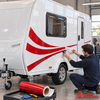 Film coulé rouge Avery Dennison 800 Premium Cast pour marquage de véhicule et caravan
