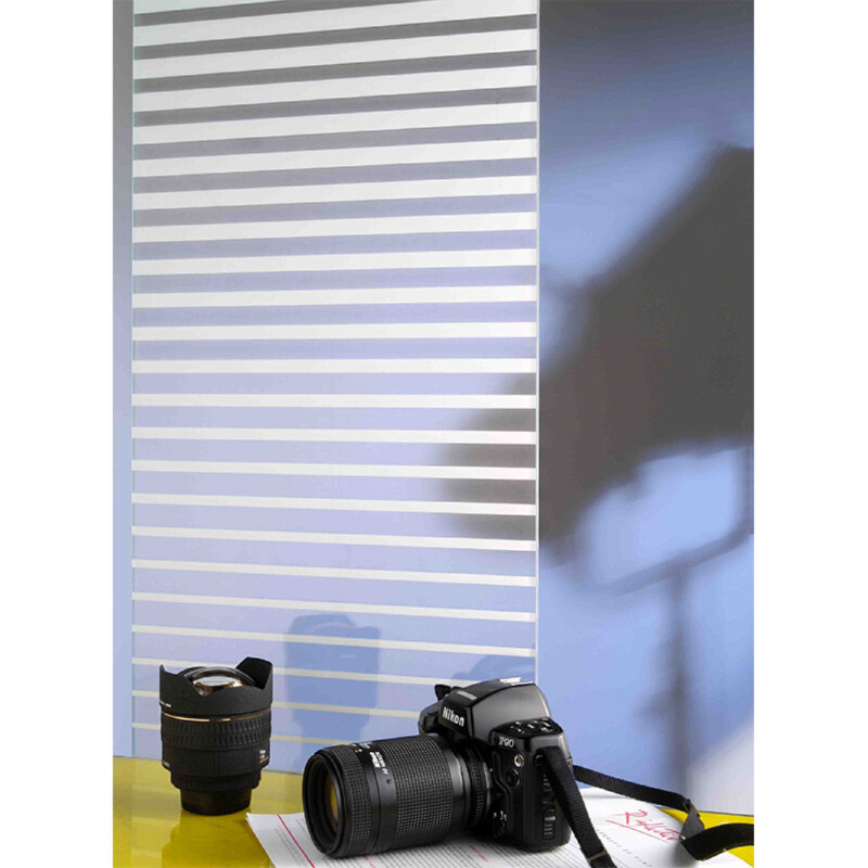 Film décoratif blanc motif bandes dégressives vers le haut REFLECTIV INT234 Rouleau de 1.52 x 5ml