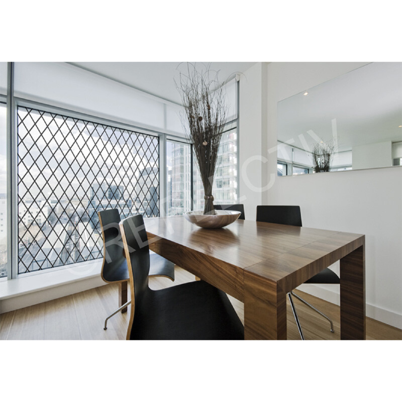 Film décoratif Noir motif effet vitrail en étain REFLECTIV INT782 Rouleau de 1.52 x 5ml